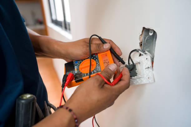 Best Commercial Electrician Services  in North Lynnwood, WA